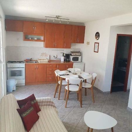 Island Of Pag Holiday Apartments Екстериор снимка