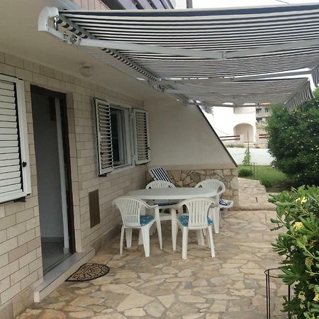 Island Of Pag Holiday Apartments Екстериор снимка