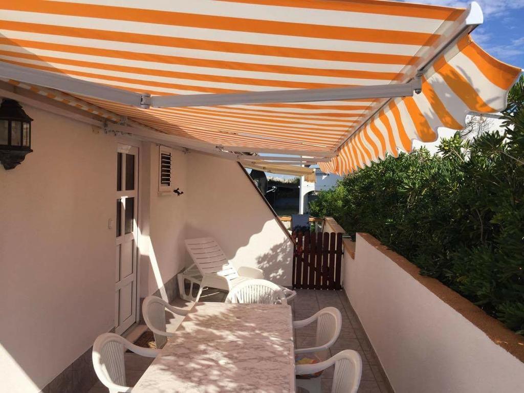 Island Of Pag Holiday Apartments Екстериор снимка