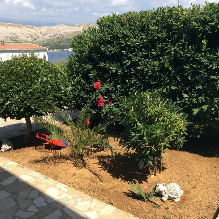 Island Of Pag Holiday Apartments Екстериор снимка