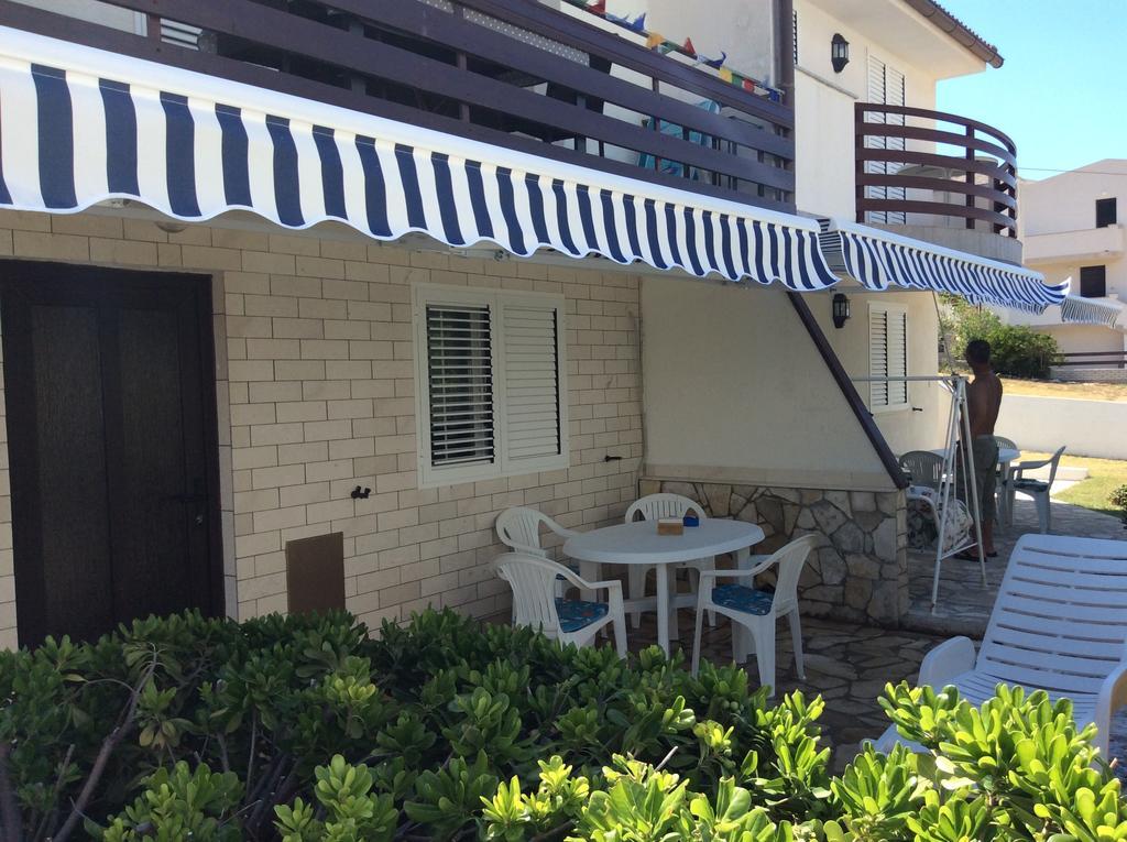 Island Of Pag Holiday Apartments Екстериор снимка