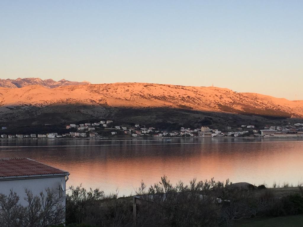 Island Of Pag Holiday Apartments Екстериор снимка