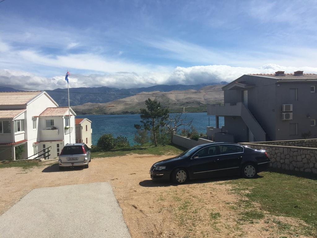 Island Of Pag Holiday Apartments Екстериор снимка