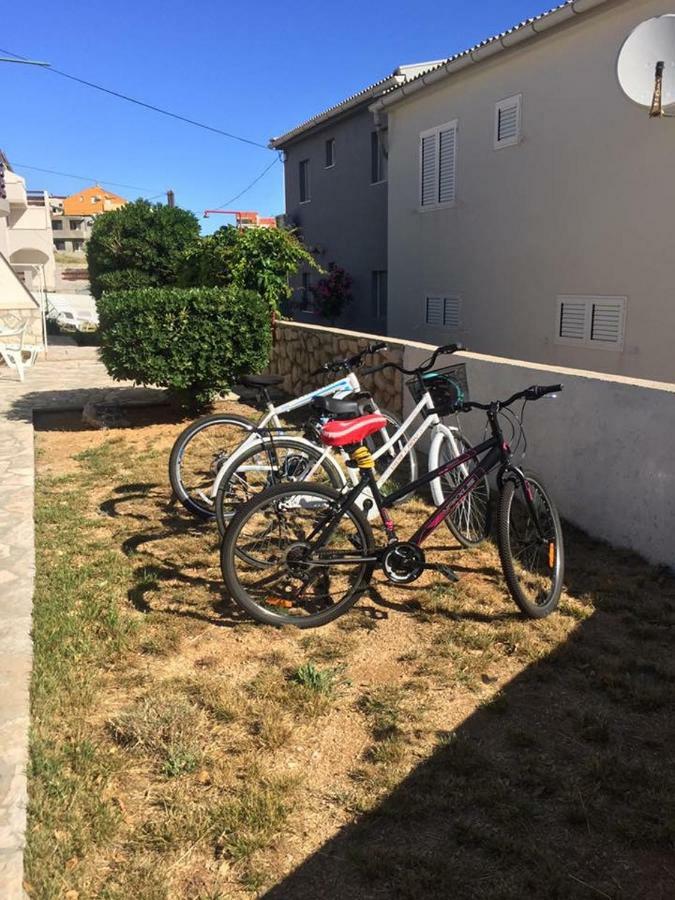 Island Of Pag Holiday Apartments Екстериор снимка