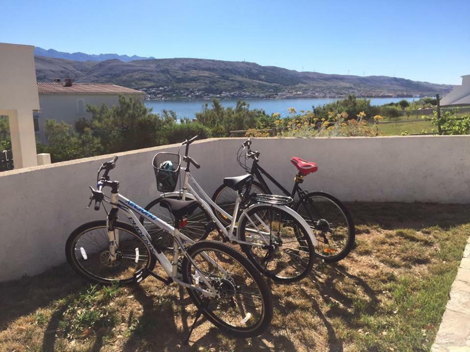 Island Of Pag Holiday Apartments Екстериор снимка