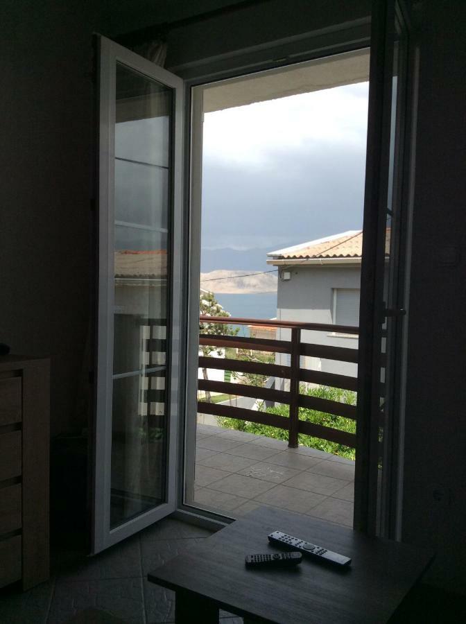 Island Of Pag Holiday Apartments Екстериор снимка