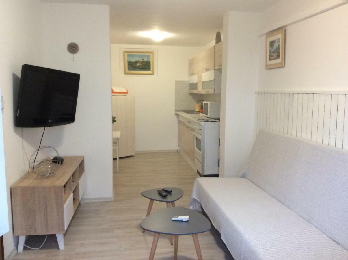 Island Of Pag Holiday Apartments Екстериор снимка