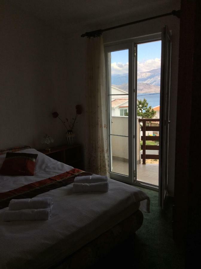 Island Of Pag Holiday Apartments Екстериор снимка